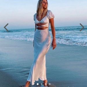 VRG GRL Au Revoir Bias Cut Maxi Dress - White